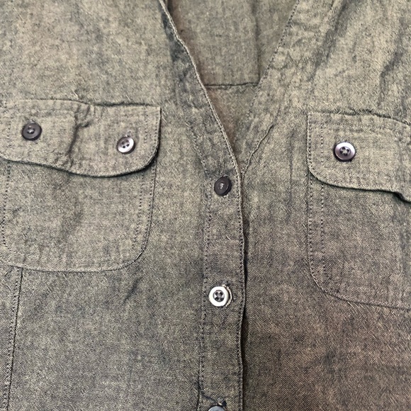 ✨3/$30✨George thin jean T-shirt. - Picture 3 of 4